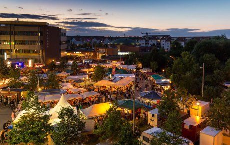 Luftaufnahme vom Weinfest in Dietzenbach