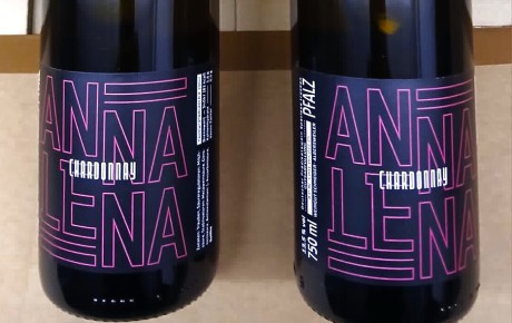 Weinetikett mit dem Schriftzug Anna Lena