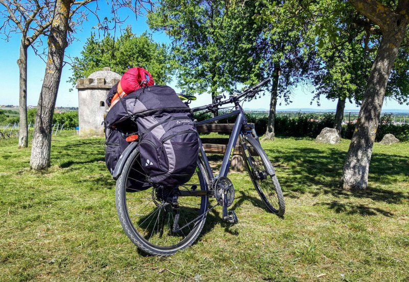 Fahrrad mit Reisegepäck